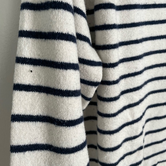 Old Navy Women's V-Neck Sweater - Cream and Black Stripes - Picture 4 of 4
